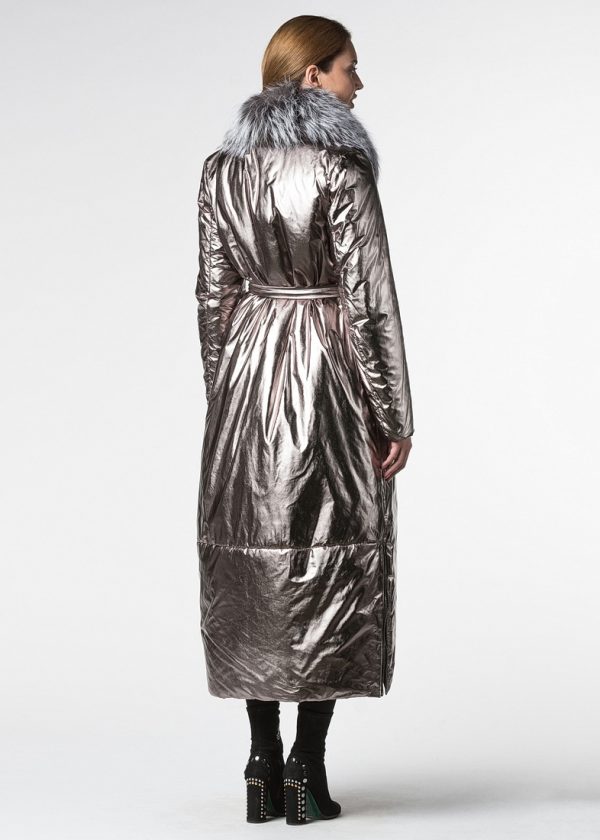 Двустороннее пальто на термосинтепоне с отделкой из чернобурой лисы
